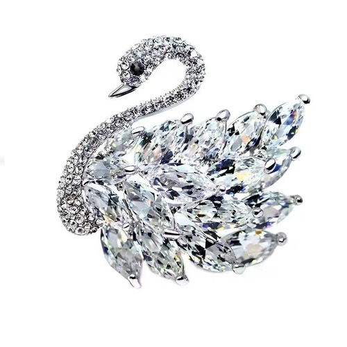 Swan brooch, high-end and premium sense, niche niche, retro corsage, Korean style anti-exposure pin, clothing accessories wholesale