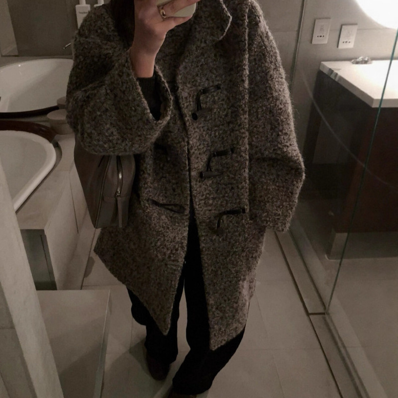 2025 Autumn and Winter Mid-Length Soft and Fluffy Looped Alpaca Wool Silhouette Outwear Stand Collar Horn Button Wool Outwear