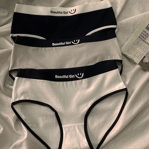 Underwear for women, pure cotton, girl students, Japanese style, pure cotton, seamless, mid-waist, breathable, ladies briefs, shorts, wholesale