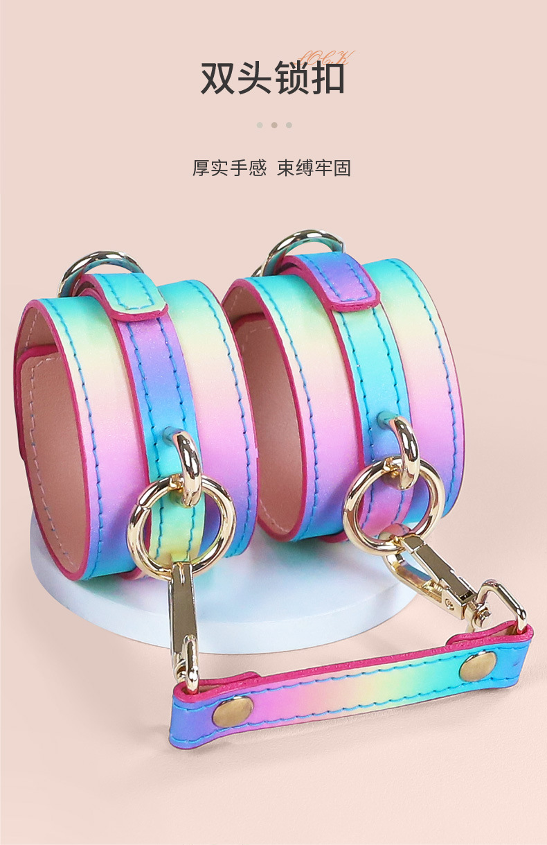 Jiuai Adult Couple Bondage Alternative Set with Leather and Metal Handcuffs, Blindfold, Ball Gag, Collar and Lead — detail image 2