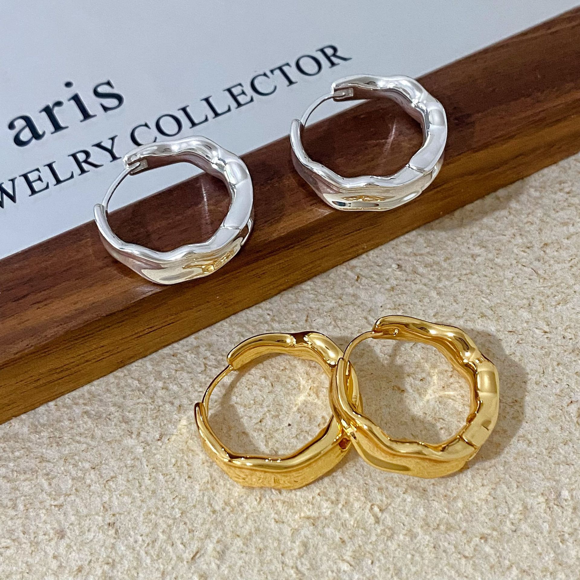 Copper Gold-Plated Irregular Shiny Metal Earrings for Women, New Trendy Minimalist Fashion Hoop Earrings