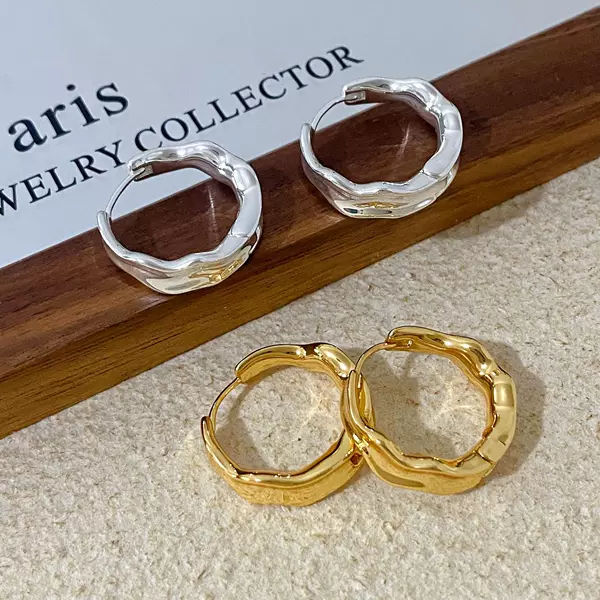 Copper Gold-Plated Irregular Shiny Metal Earrings for Women, New Trendy Minimalist Fashion Hoop Earrings