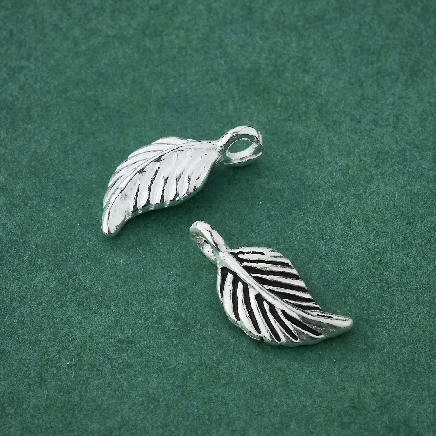 S925纯银复古小树叶吊坠素银叶子挂件DIY串珠手绳串珠配件材料银