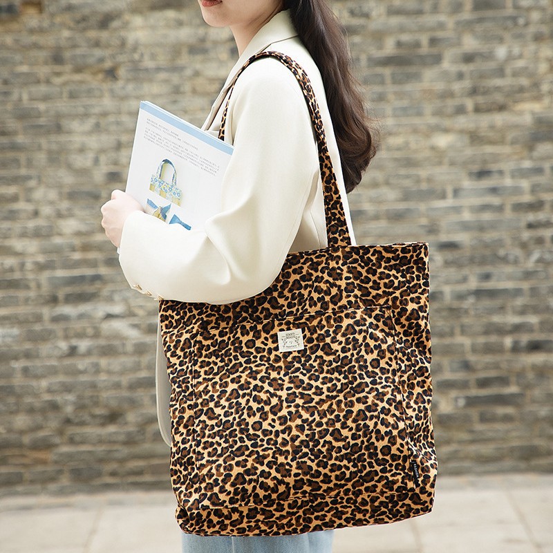 亚马逊豹纹复古灯芯绒女款手提单肩帆布包时尚简约休闲通勤包
