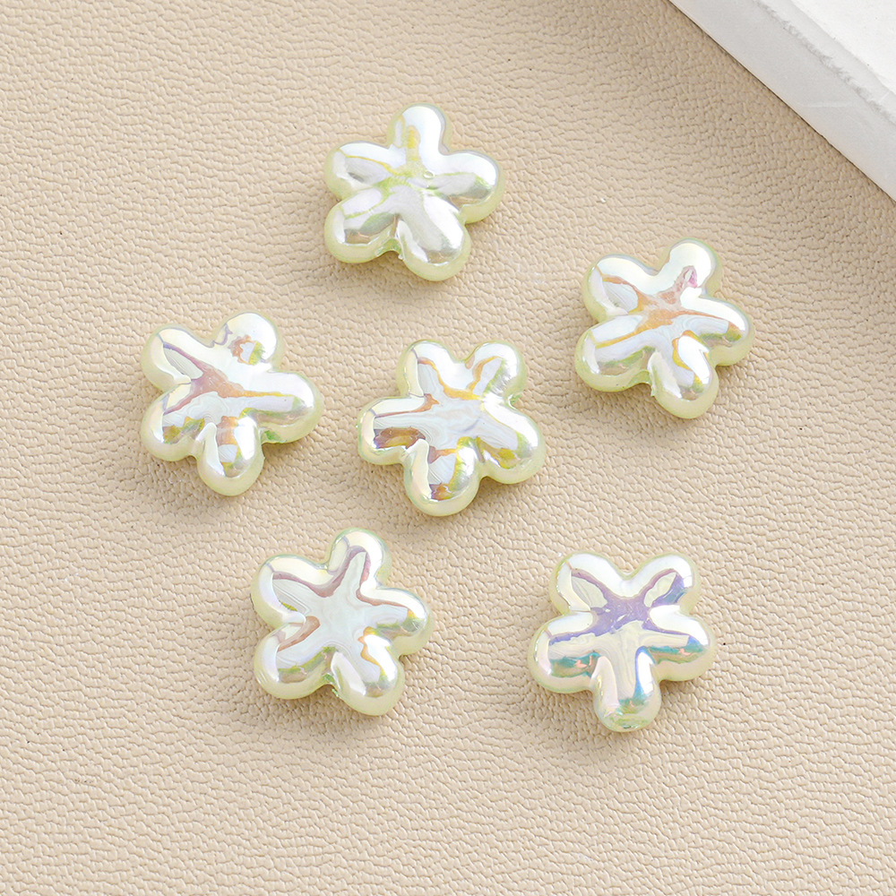 30 ABS Barroco Alien Clover Star Flor con cuentas Pulsera de bricolaje Accesorios de joyería Lote suelto