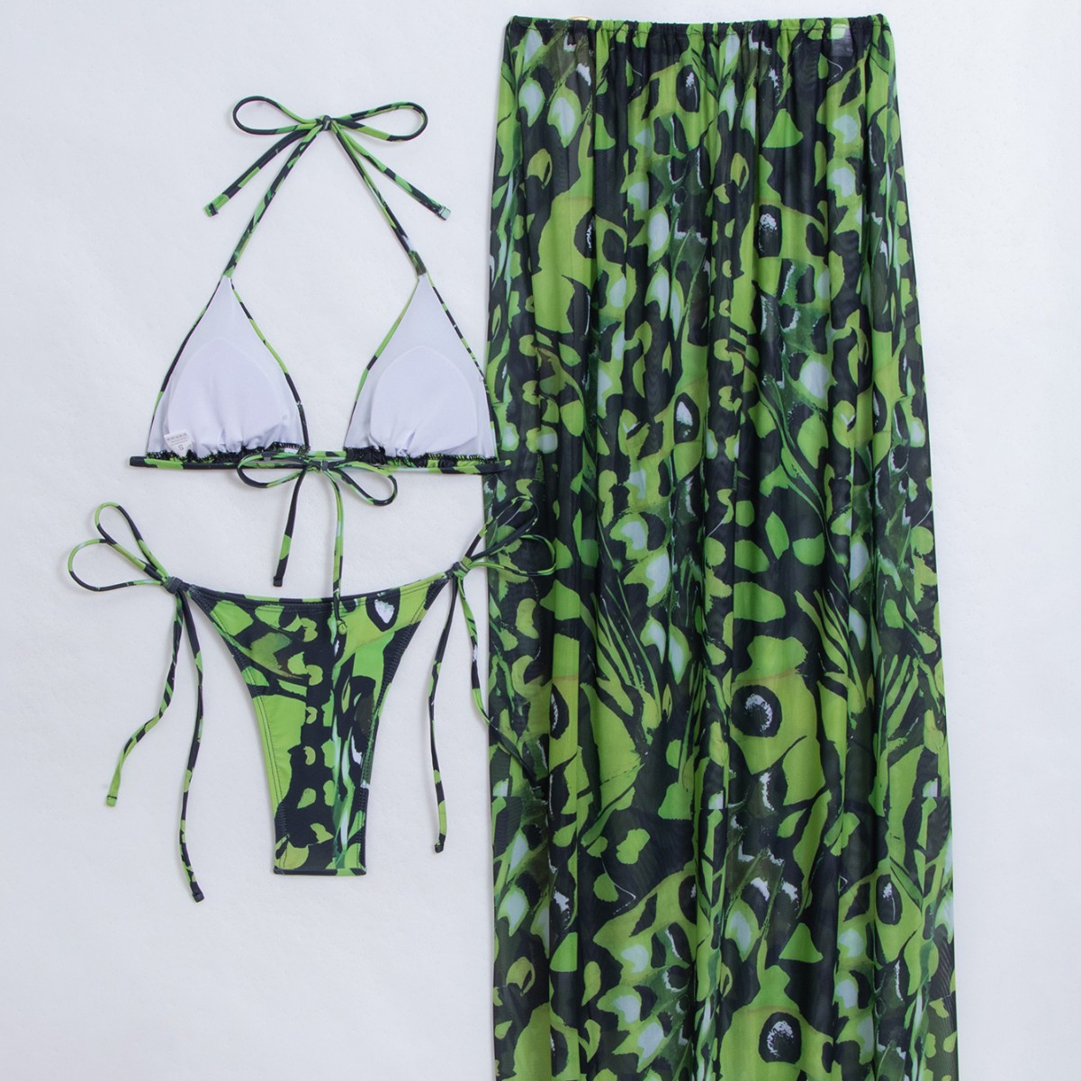 Sexy bikini voor dames met luipaardprint en meerdere touwtjes, perfect om te zwemmen en naar het strand te gaan._voghion.com