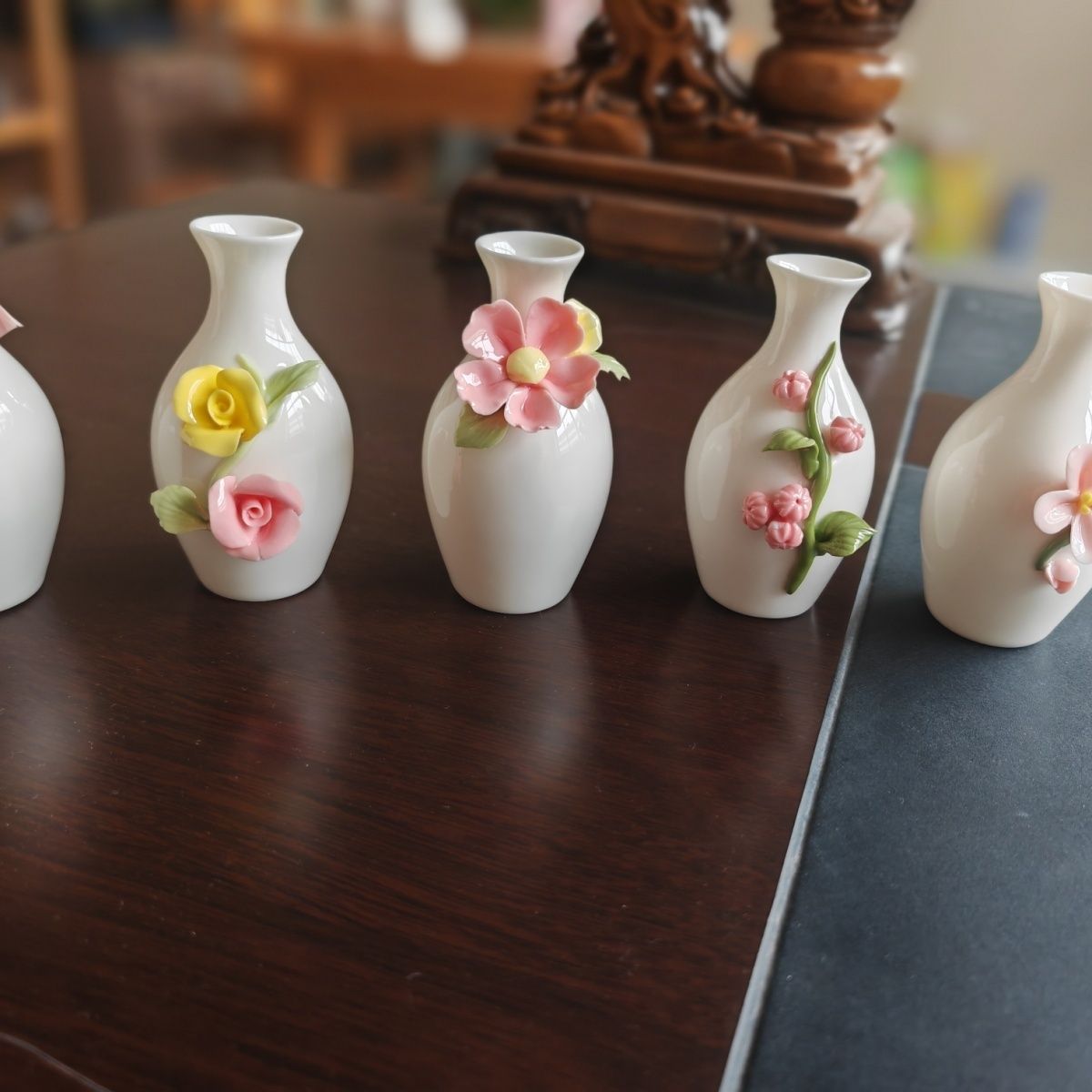 新古典陶瓷花器小花瓶小摆件手工捏花小瓷瓶工厂跨境代发厂家批发