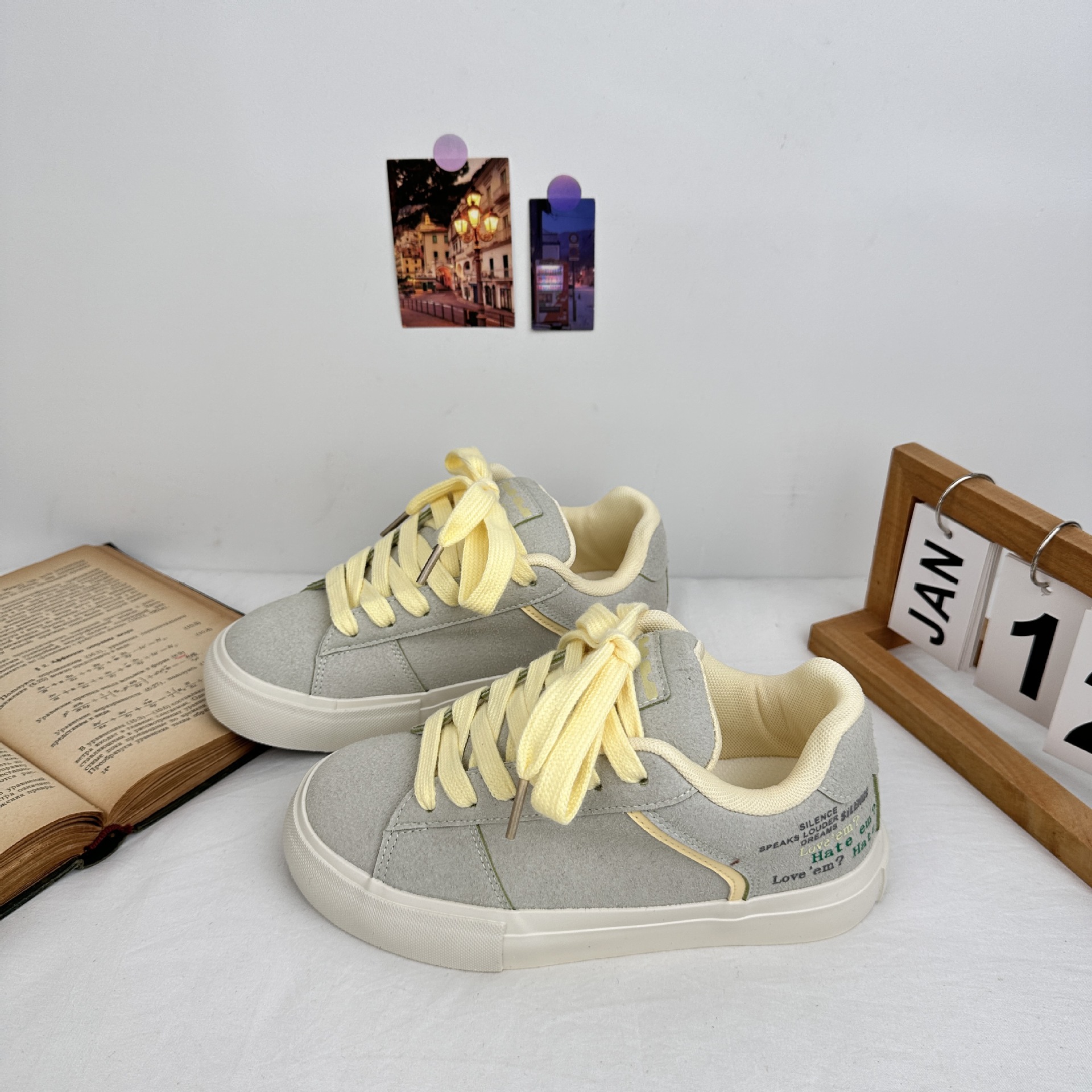 Yuanbo 2025 primavera nuevo skate zapatos de chicas chicas zapatos de lona deportivos de estilo de puerto casual coreano zapatos de mujer