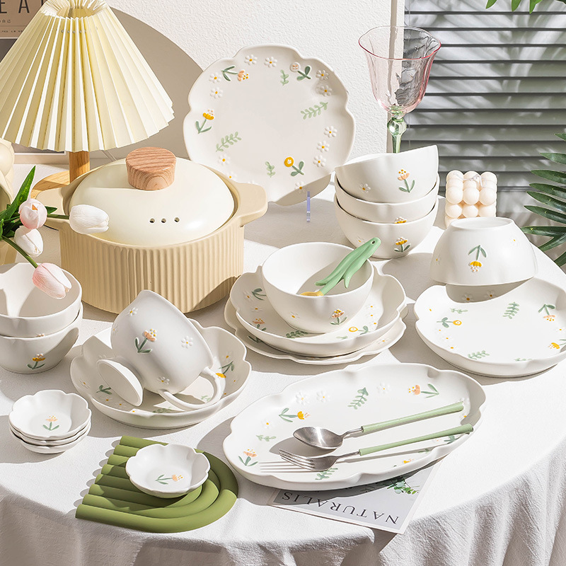 Cream-Style Household Embossed Bowl and Plate Set, Fresh and High-End Aesthetic, 2025 New Model Bowls, Plates, and Tableware Cream-Style Household Embossed Bowl and Plate Set, Fresh and High-End Aesthetic, 2025 New Model Bowls, Plates, and Tableware