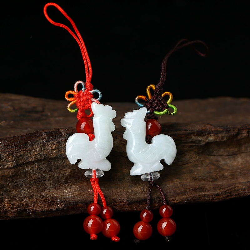 天然翡翠A货十二生肖吊坠红绳可调节男女同款商务休闲佩戴
