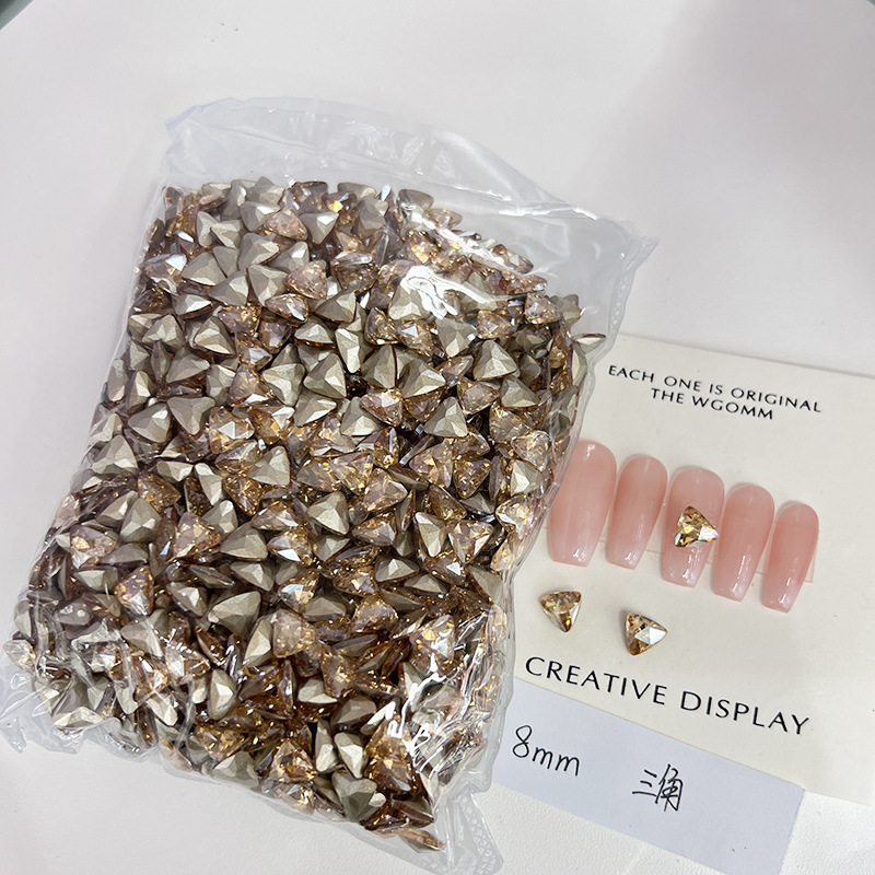 [KKK04-38] champagne triangle 8 * 8mm