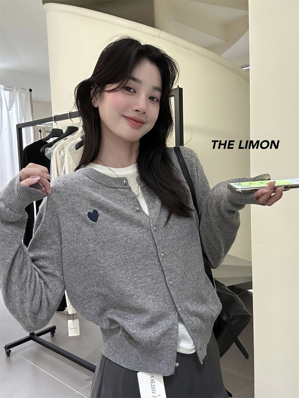 thelimon柠檬绿茶秋冬韩系简约设计感爱心刺绣长袖羊毛针织开衫女|undefined