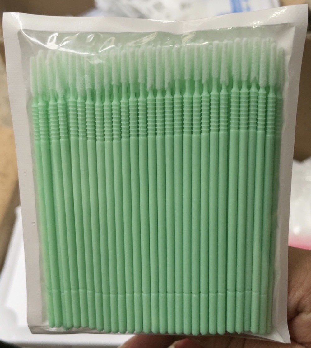 Green cotton swabs, 100 pieces
