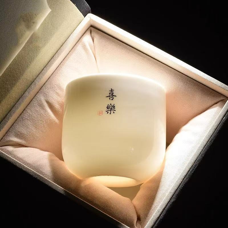 Dehua porcelana blanca doméstica de cerámica de lana taza de jade taza de té creativa fábrica de venta directa
