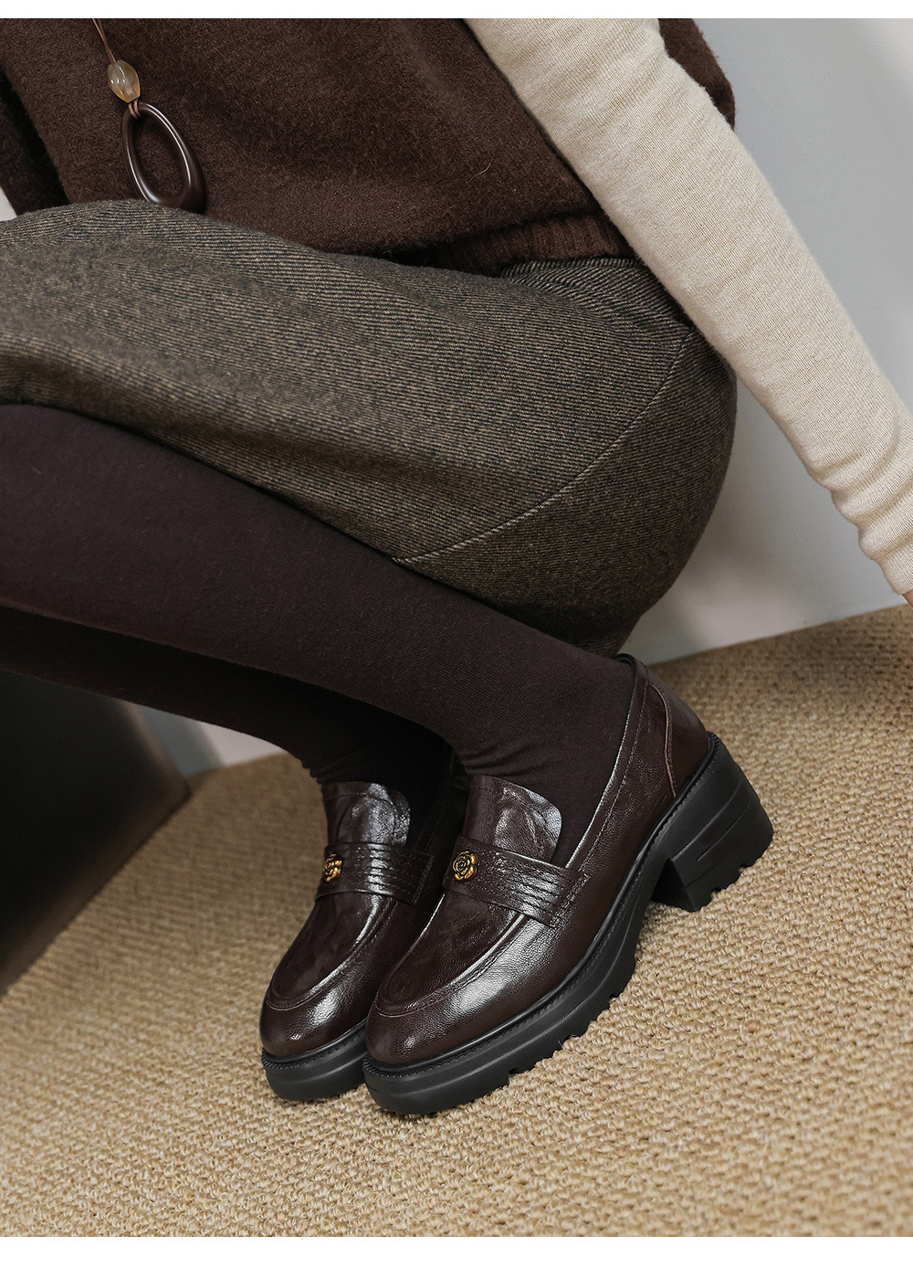Giày loafer nữ mũi tròn gót vuông dày đế cao 6 cm da cừu — màu nâu chi tiết 22