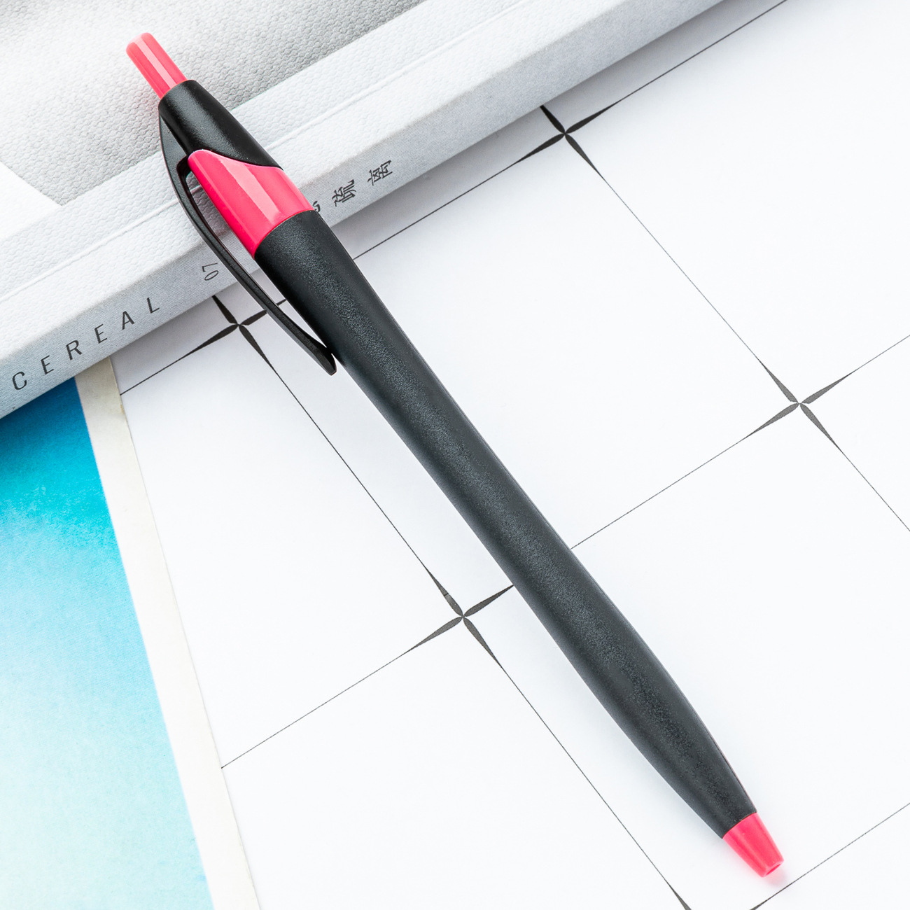 Bolígrafo de plástico multicolor con bolígrafo imprimible logo esmerilado calabaza javelina bolígrafo de publicidad barra delgada bolígrafo de promoción de regalo