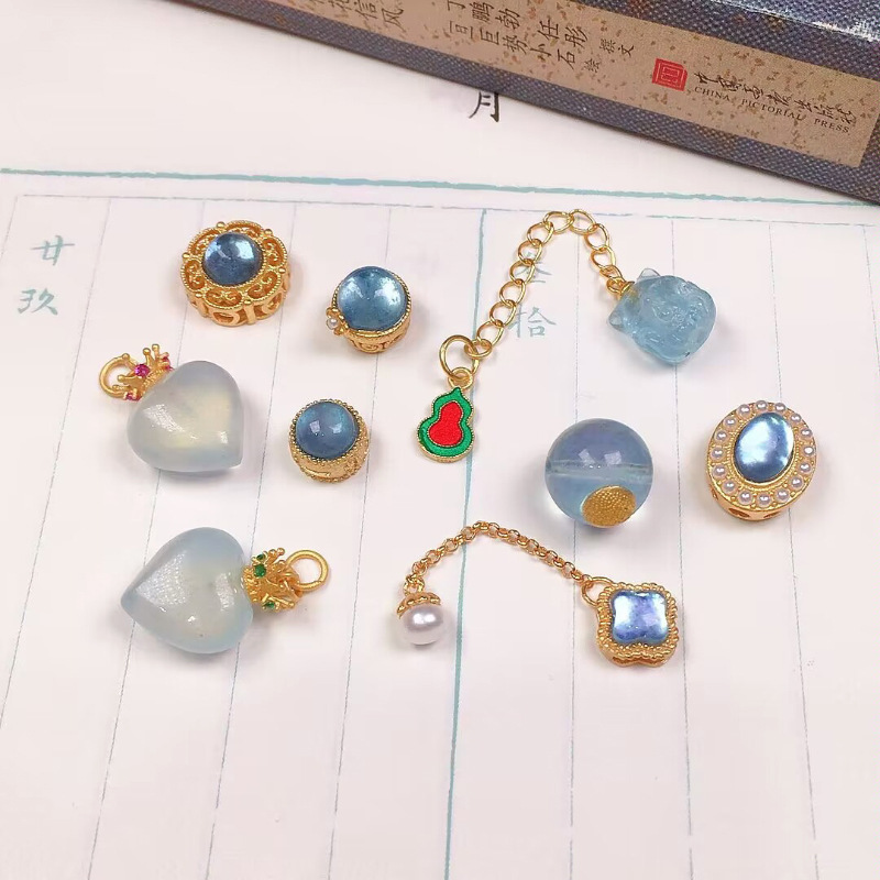 Organic sapphire accessories