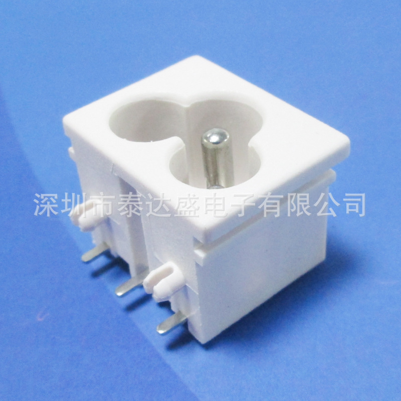 23*18面板尺寸白色梅花3芯实心黄铜米老鼠尾白色AC电源母插座LH-6