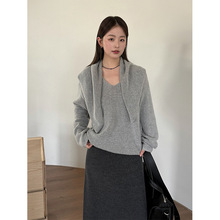 TG 小众优雅气质叠搭三角披肩V领针织羊毛衫女2025冬装新款25939