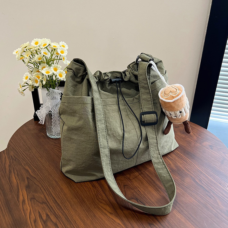 Cross-border casual large bag for women, 2026 new fashion fabric bag, shoulder bag, large-capacity tote bag for class and commuting