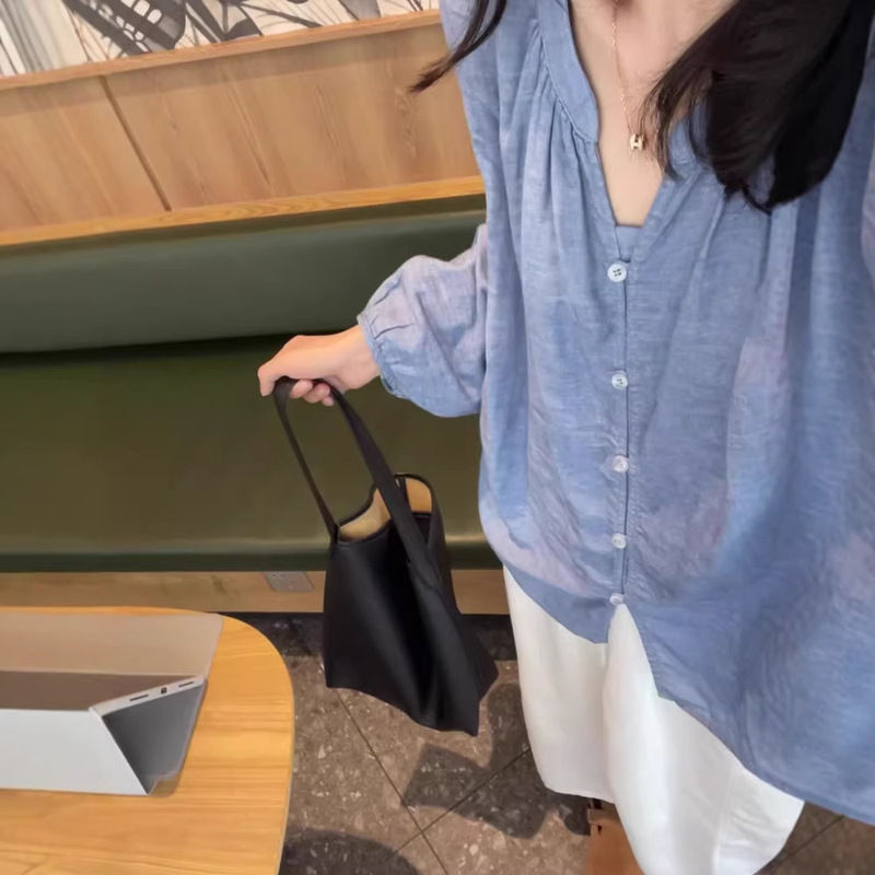 Artistic and Gentle Relaxed Vibe V-Neck Lantern Sleeve Shirt for Women, Spring Commute Versatile Loose Casual Lazy Style Top