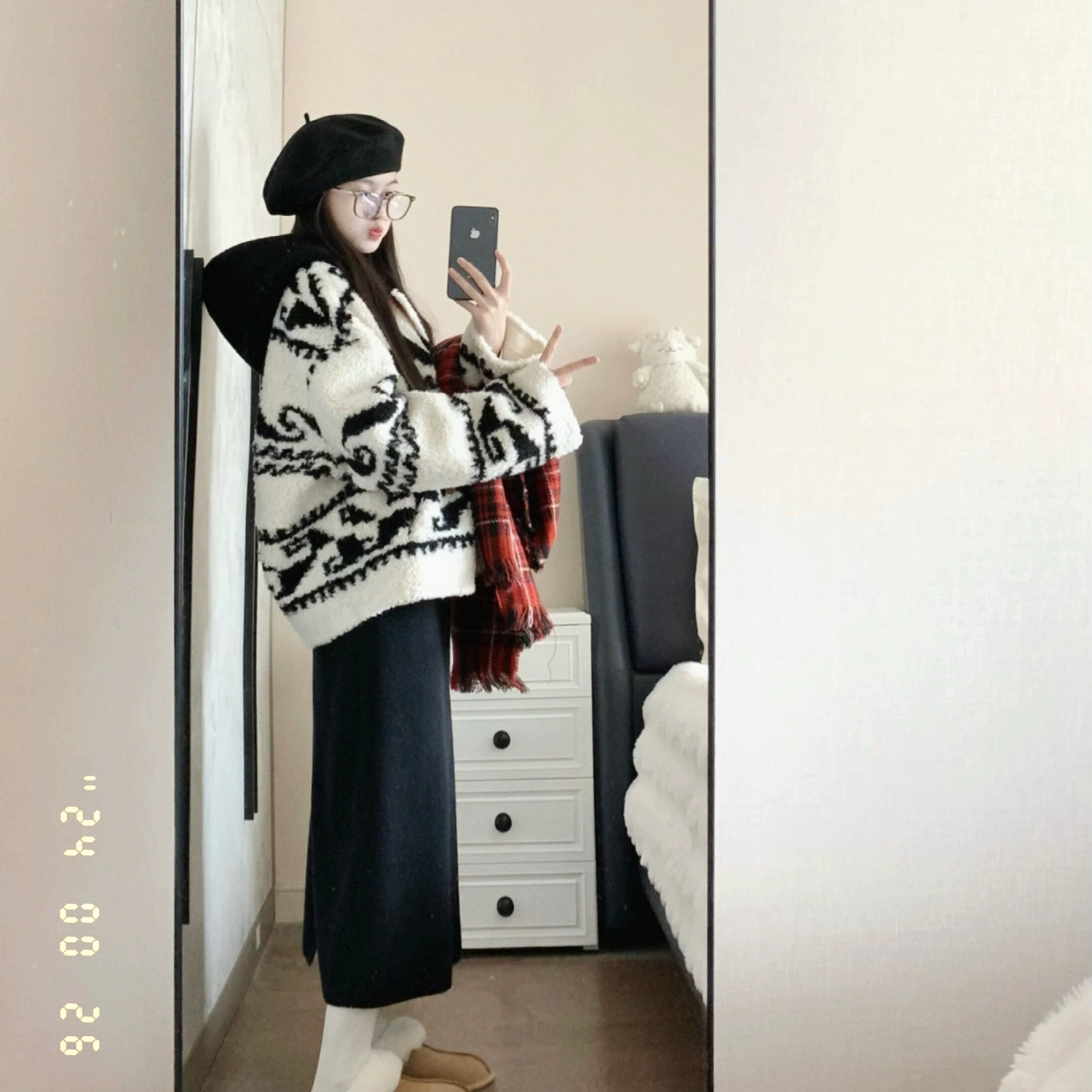 Супермягкая меховая куртка из овечьей шерсти для женщин, весна 2025, новая, маленькая, свободного кроя, утолщенная хлопковая куртка