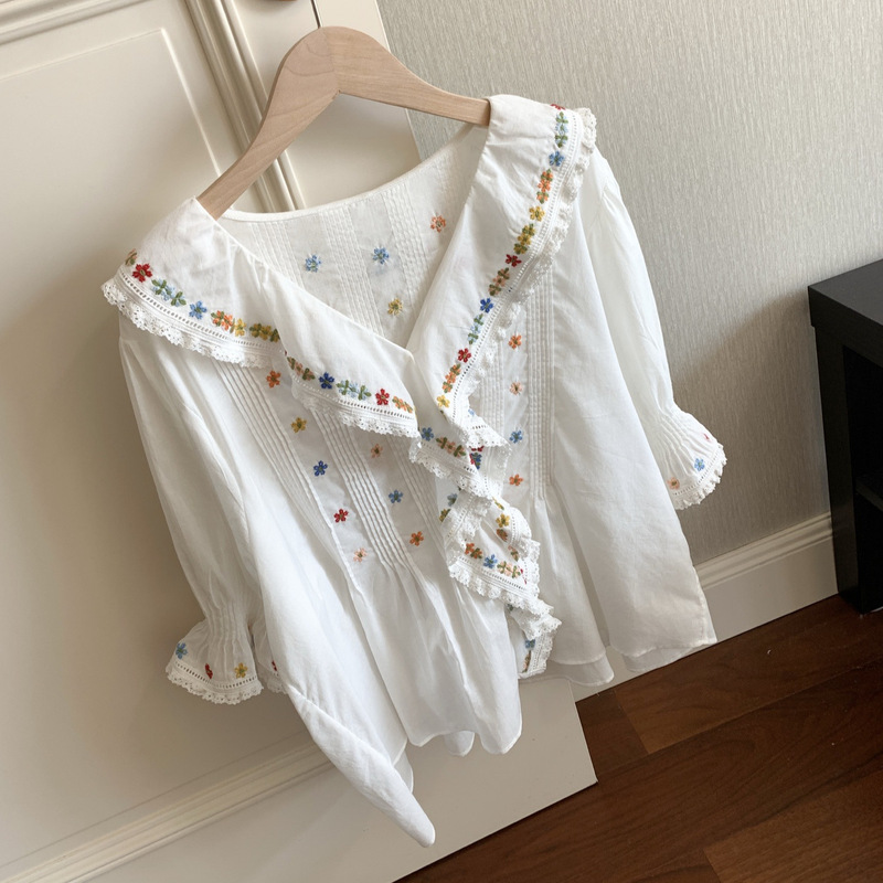 26 New Summer Style Women's Simple and Gentle Doll Collar Cute and Playful Embroidered Ruffle Shirt 0509S10