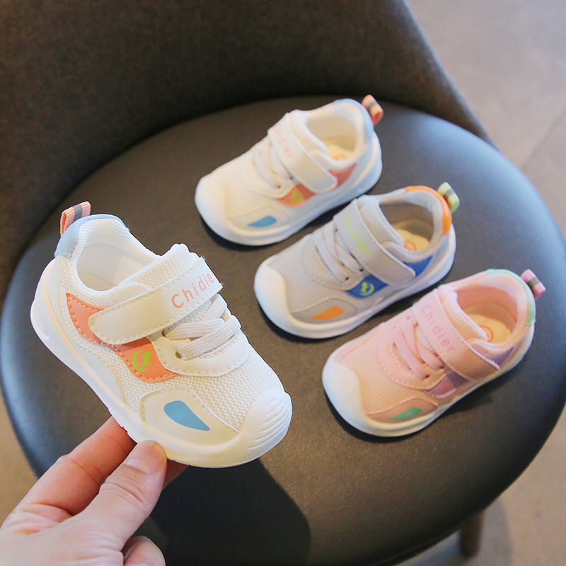 Primavera 2024 zapatos para niños zapatillas de deporte para niñas zapatos para bebés de fondo suave antideslizante 1-3 zapatos para bebés zapatos para niños pequeños