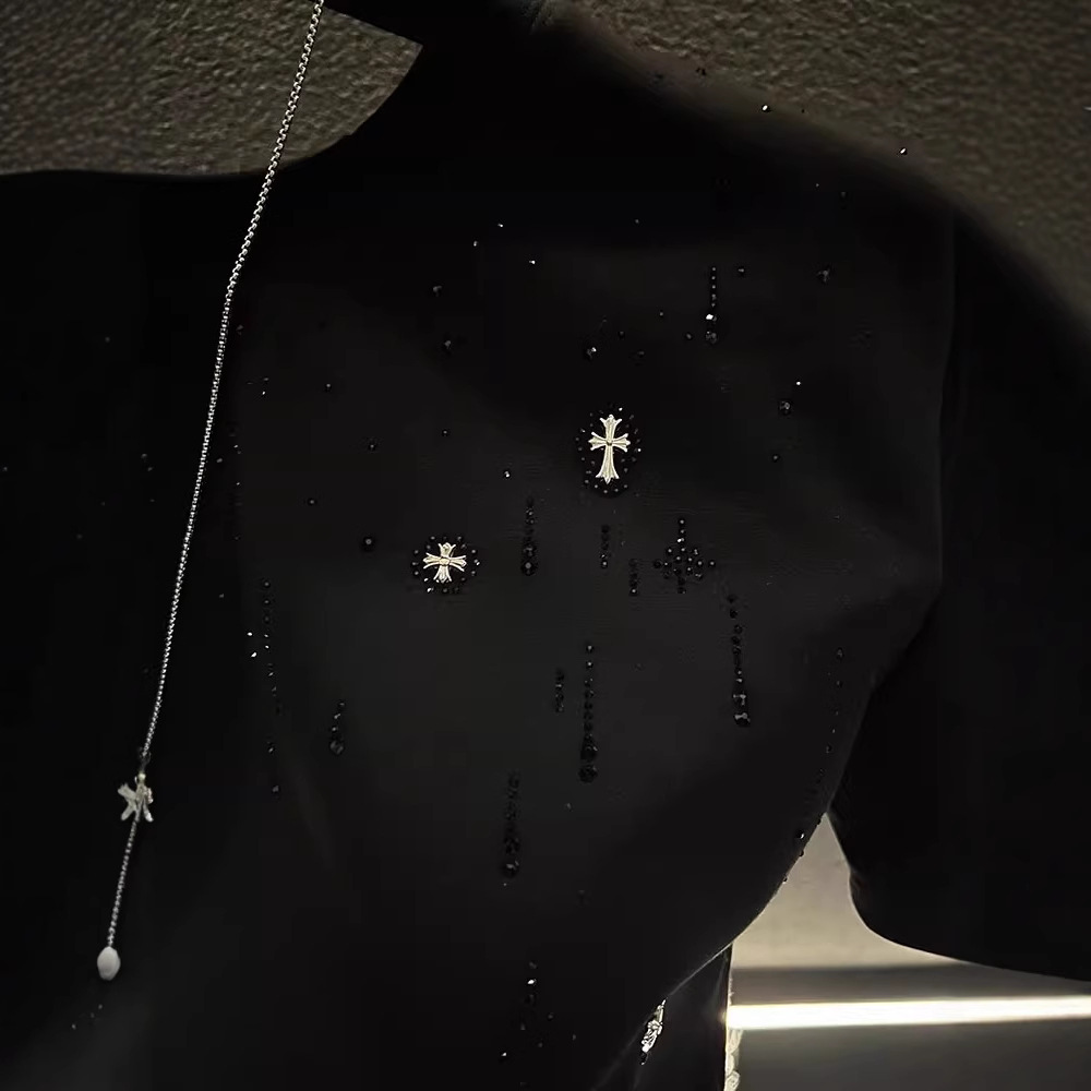 Primavera 2025 T-shirt da uomo di lusso a maniche corte, girocollo, con meteorite e strass, personalizzata in poliestere di alta qualità_voghion.com