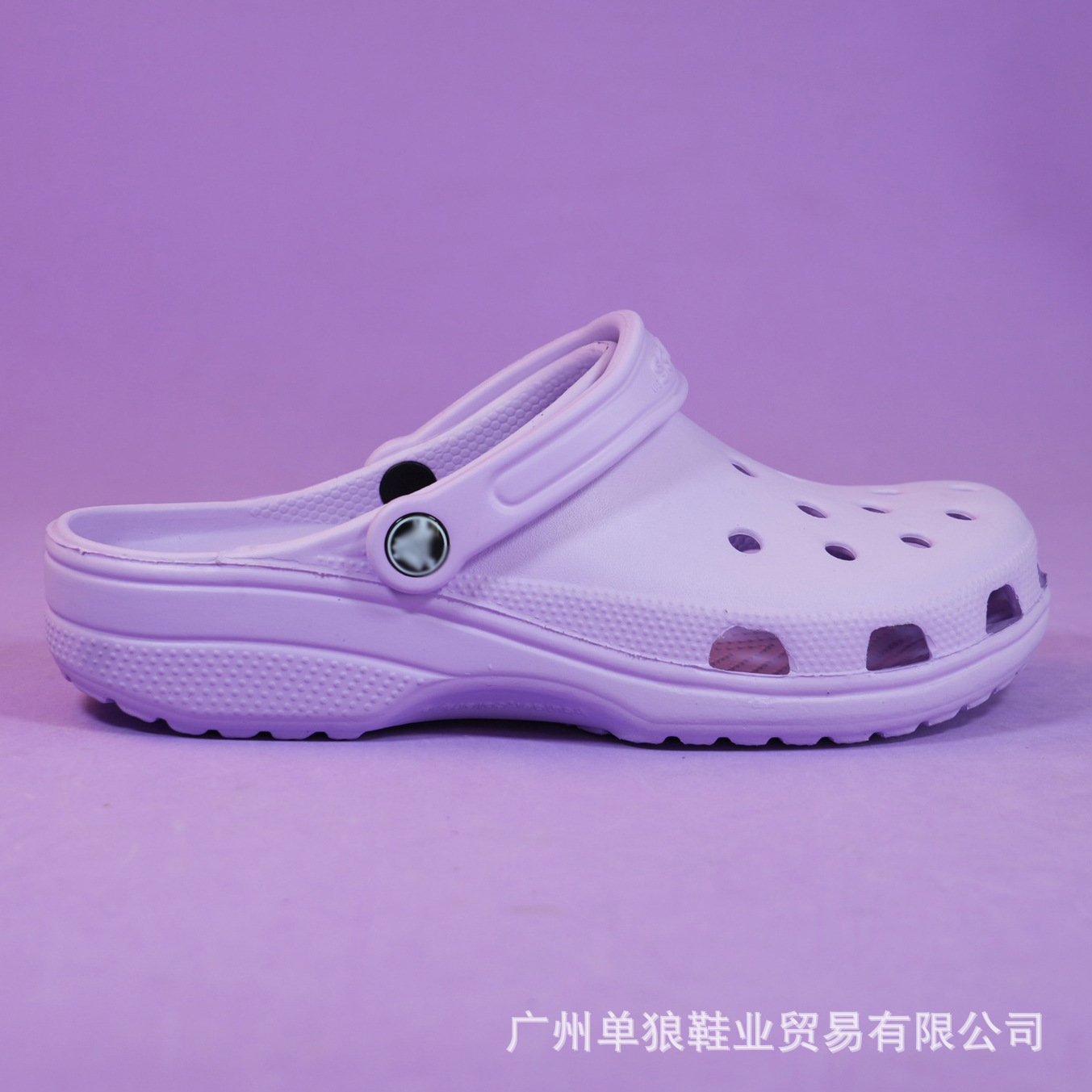 Estrellas etiquetadas de verano EVA zapatos de agujero casuales antideslizantes para mujeres zapatillas antiodorantes para parejas al aire libre sandalias