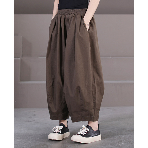 Spring and summer 2025 new women's Korean style loose large size artistic footballer pure color pocket bloomers for women