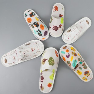 Manufacturer Supplies Disposable Cartoon Printed Cloth Slippers, Hotels, Inns, B&Bs, Home Hospitality, Universal Type