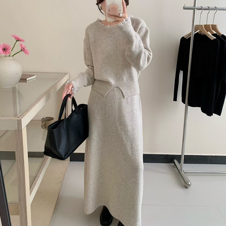 2025秋冬新款复古高级感软糯开叉花边长袖毛衣女+高腰针织半身裙|undefined