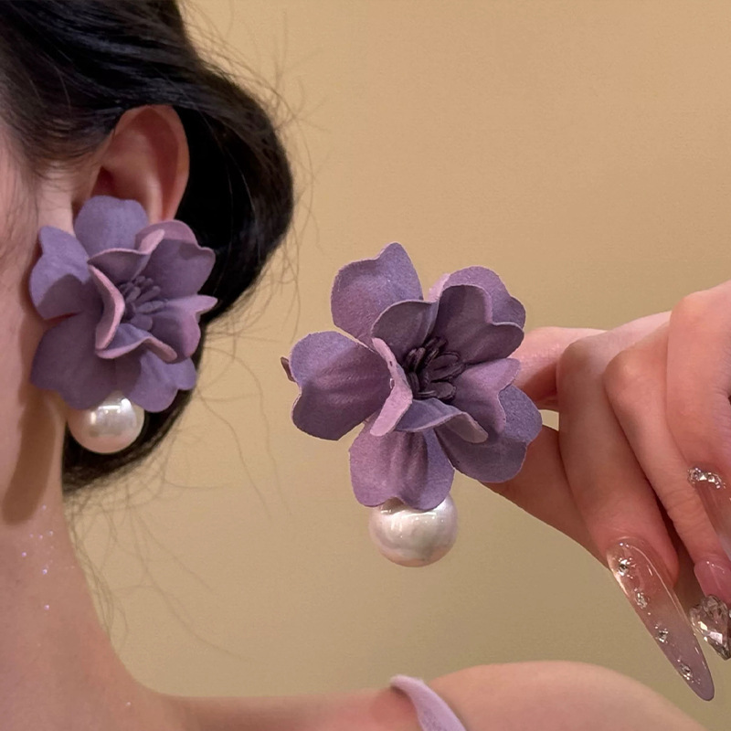 超妖精の雰囲気、甘い紫色の花のペンダント、パールイヤリング、絶妙で軽い高級感、女性用フレンチレトロニッチイヤリング|undefined