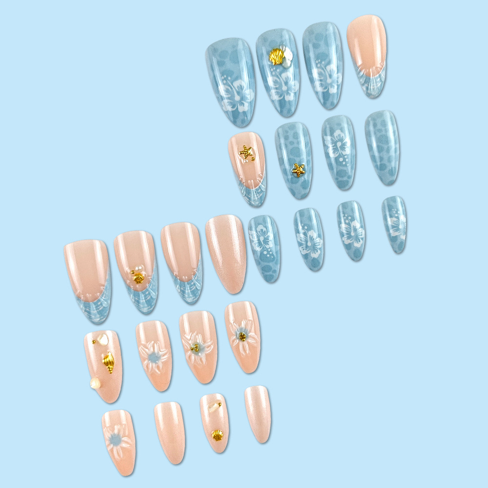 Arte de uñas tridimensional 3D chapado en oro, pegatinas de uñas con flores y estrellas de 24 piezas, piezas de uñas con diamantes de imitación de estilo europeo y americano.