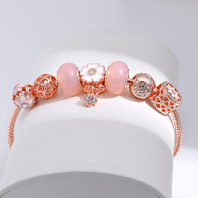 creative design golden copper universal bracelet with zircon