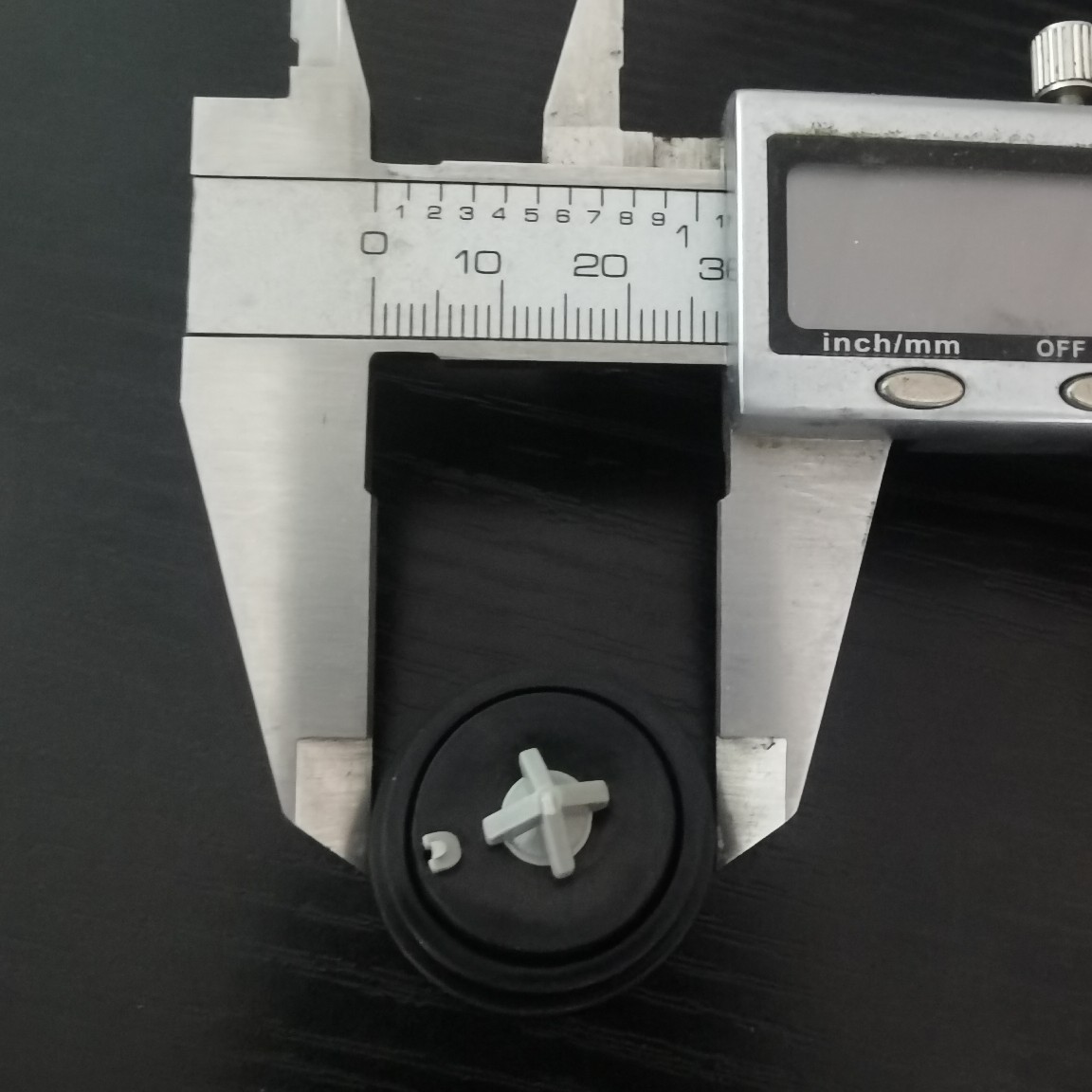 The sealing ring of the water inlet valve of the old-fashioned toilet tank, the side-inlet water supply valve plunger seat, and the diaphragm ring of the water supply device Item Picture