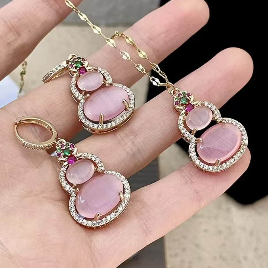 New Chinese Style Fashionable Pink Cat's Eye Gourd Earrings National Trend High-End Necklace Niche Design Light Luxury Jewelry for Women