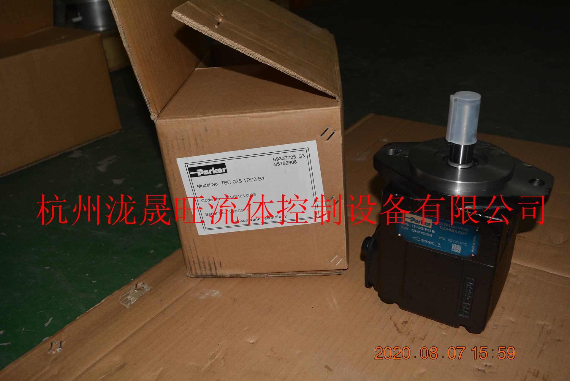 特价供应Parker(派克)高压叶片泵T6C-025-1R03-B1