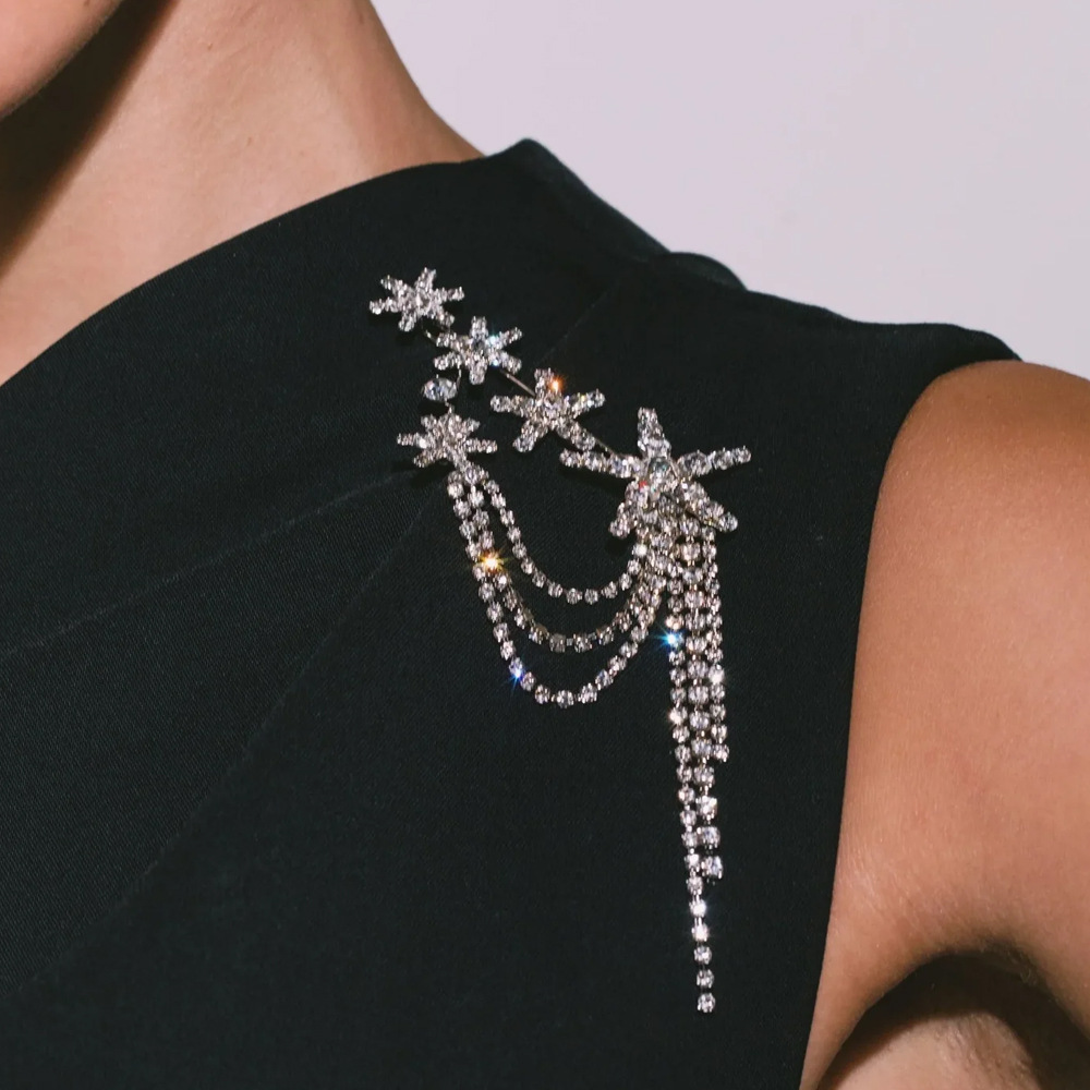 Cross-Border New Star Brooch for Women, Niche Light Luxury Simple Rhinestone Brooch, Exquisite Banquet Dress Decoration