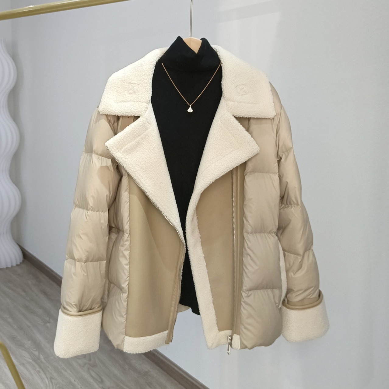 Damen Daunenmantel Im Motorradstil Mit Lammwolle Und Warmfutter_voghion.com
