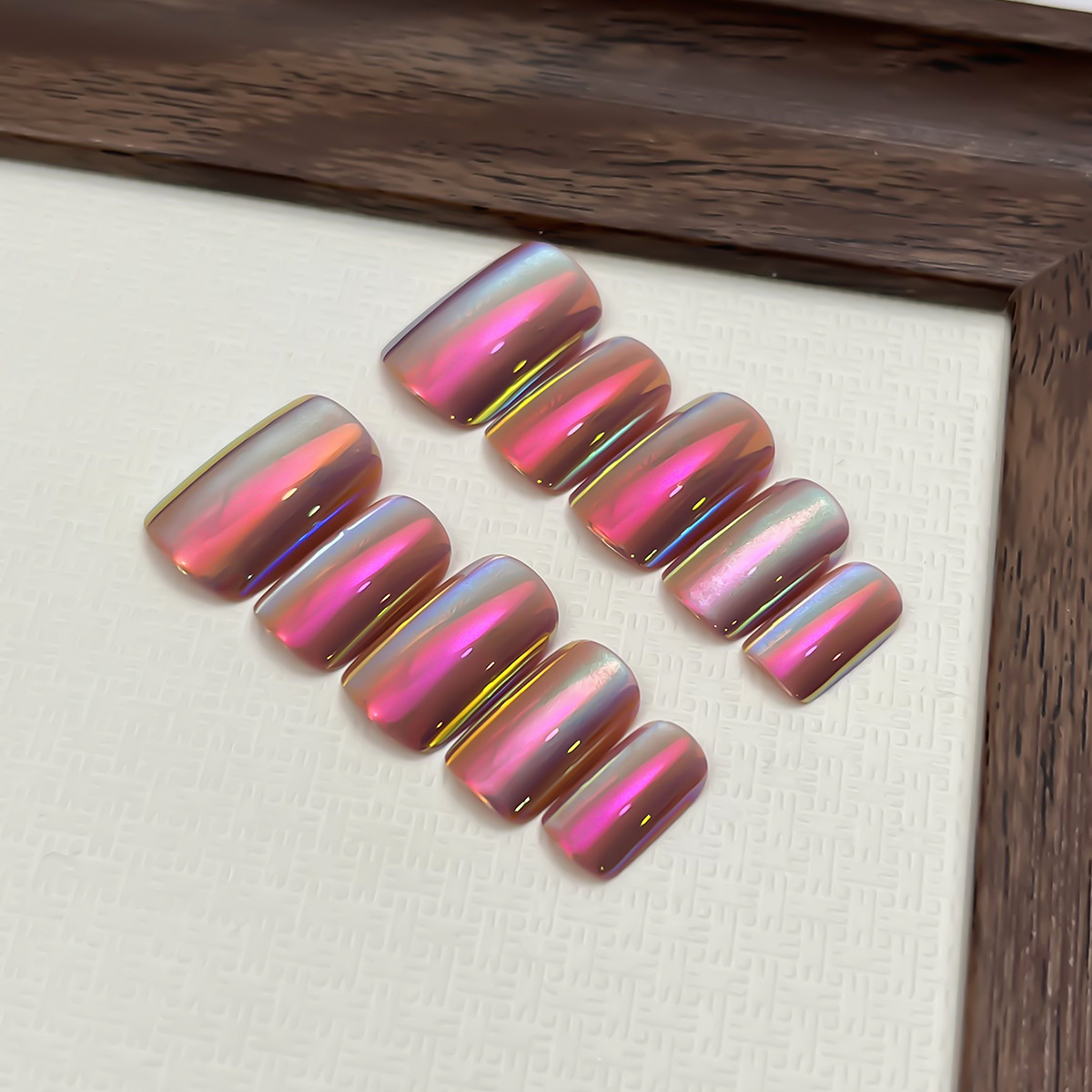 Uña de ojo de gato, 24 piezas de uñas de ojo de gato, fantasía de color, productos terminados de uñas al por mayor.