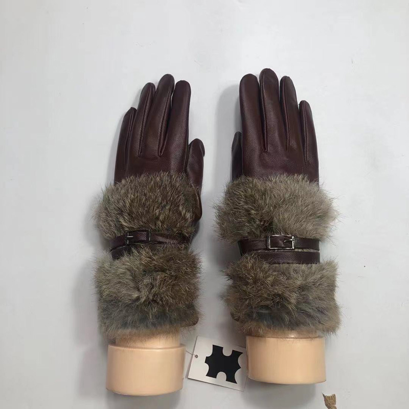 2021�¿�Ůʿ��Ƥ���׶������б�ů��ëʱ�л��ⴥ��Ƥ��������