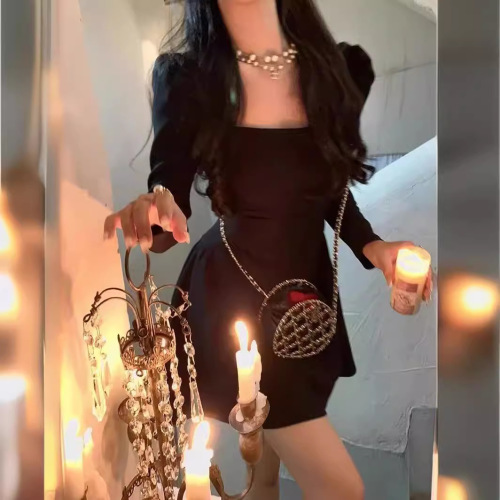 Chic French-Style High-Neck Dress for Women, Autumn, Unique, Waist Cinching, Slimming, Long-Sleeve Dress