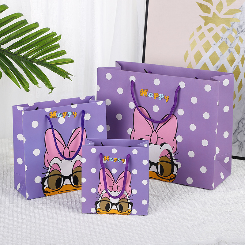 六一儿童节卡通礼品袋高级感手提袋唐老鸭学生生日礼物包装纸袋子