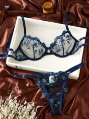 Christmas Gift Ladies' Sexy Underwear Set Low Waist内衣