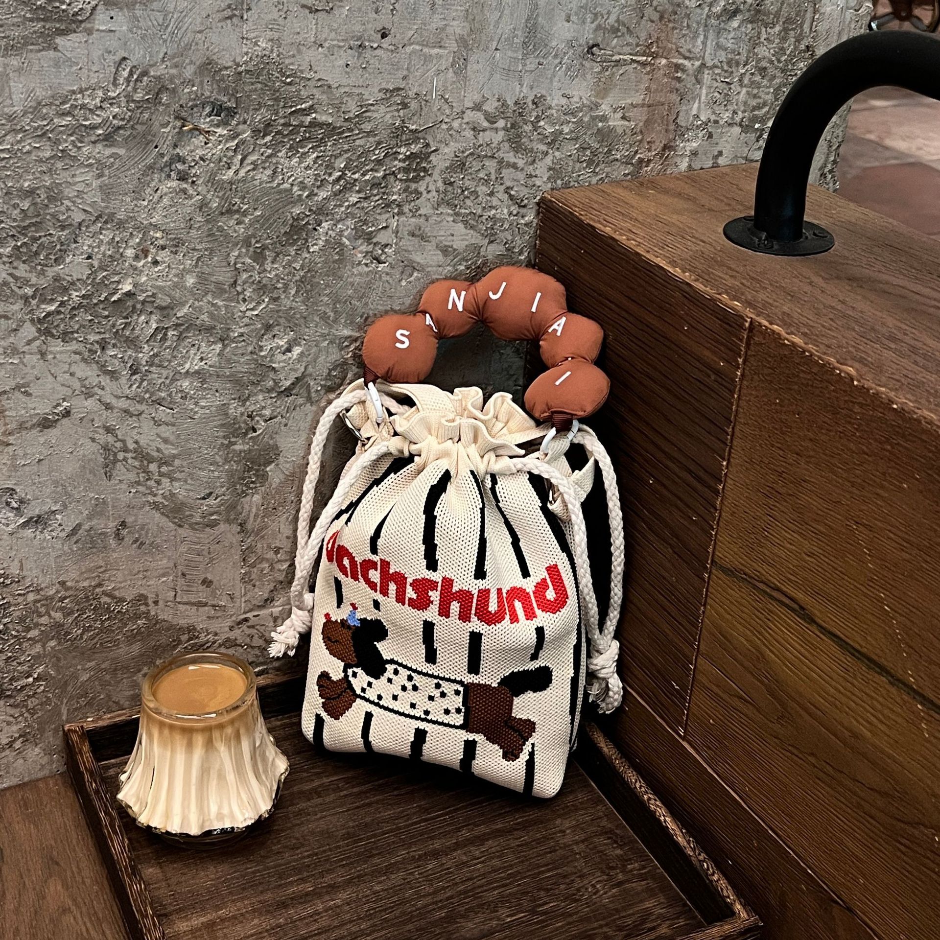 Running dachshund dog + coffee handle