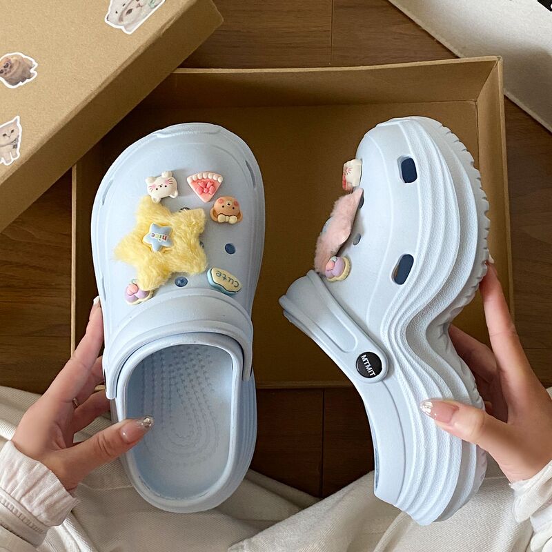 Summer Outdoor Wear 2026 New Style Women's Clogs with Arch Support, Thick Sole, Non-Slip Surgical Slippers for Women