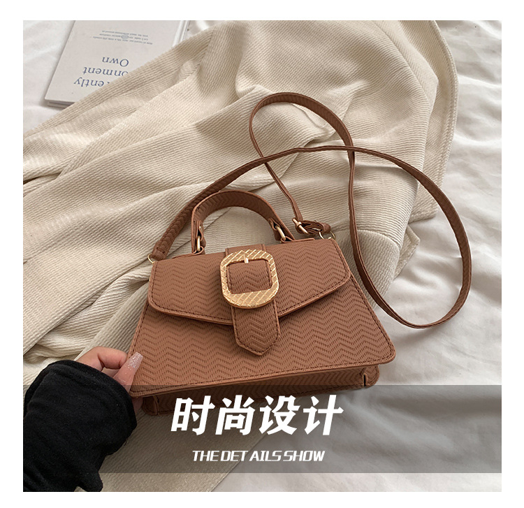 Cross-border wholesale niche design commuter crossbody bag for women 2024, fashionable and versatile women's single-shoulder armpit small square bag undefined