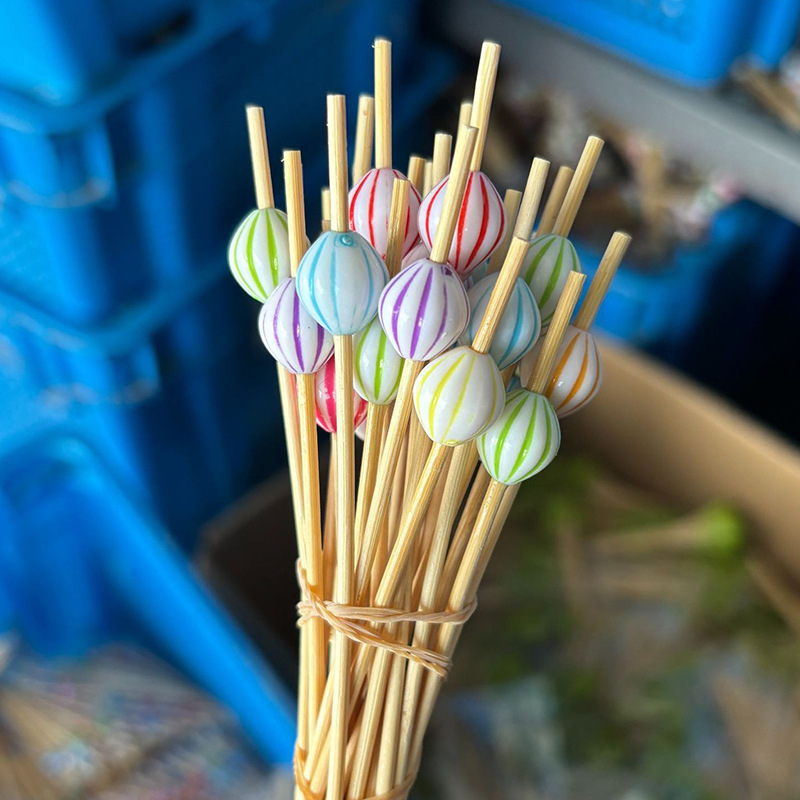 Nuevo producto decoración palo de bambú 100 piezas/paquete de fruta de dibujos animados lindo palo de bambú palo de hamburguesa palo de cóctel palo de bocadillo Amazon